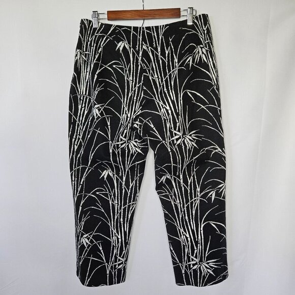 Talbots Size 10 Black White Bamboo Print Pedal Pusher Capris Pants Stretch - Picture 3 of 9